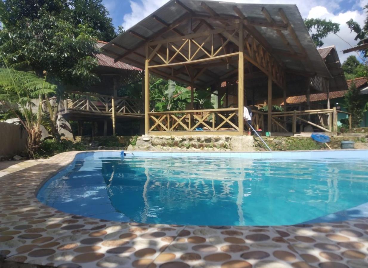 De Salak Homestay Bogor Exterior photo