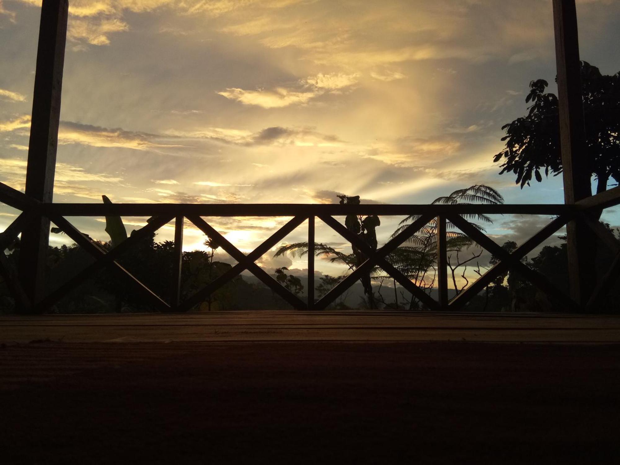 De Salak Homestay Bogor Exterior photo