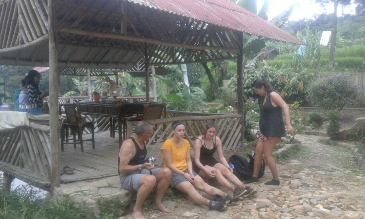 De Salak Homestay Bogor Exterior photo