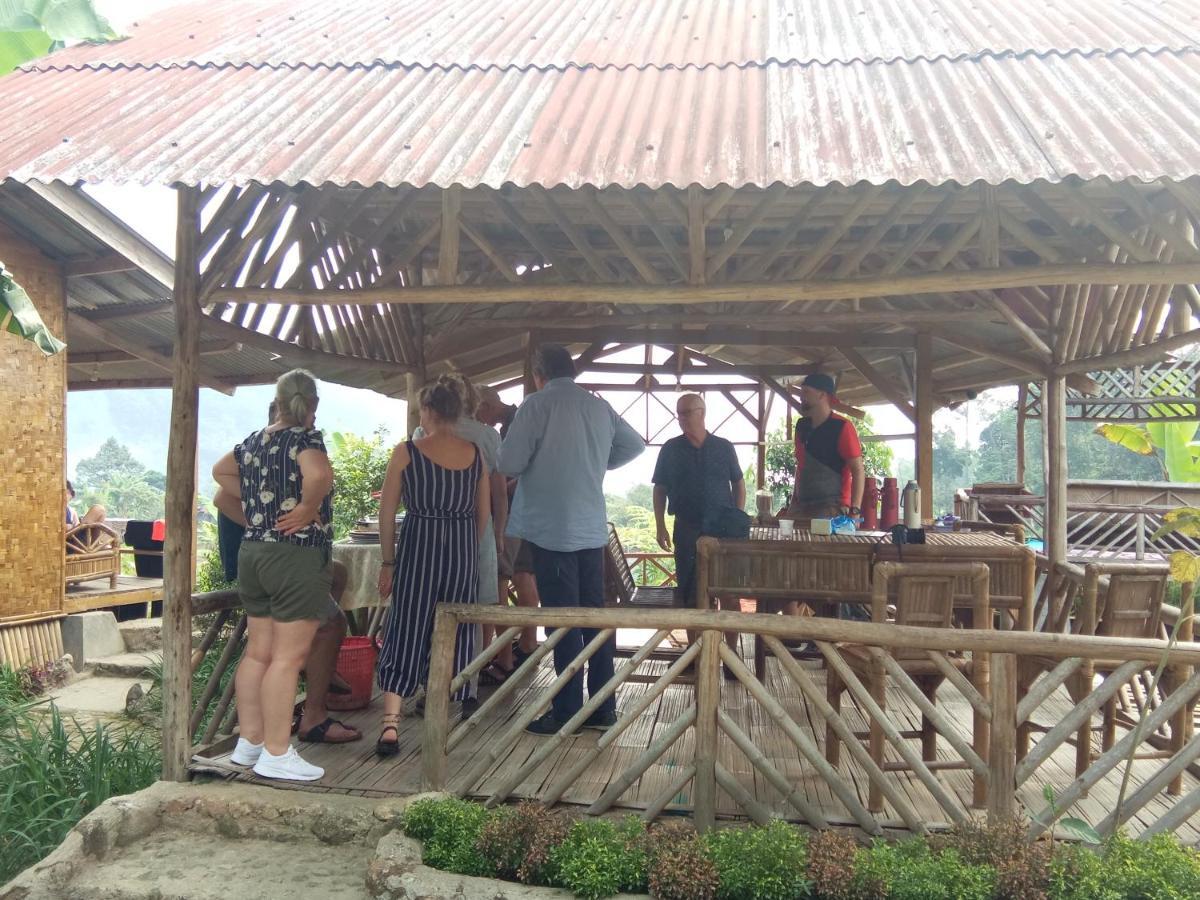 De Salak Homestay Bogor Exterior photo